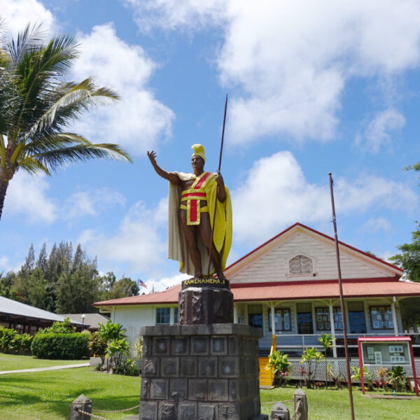 ハワイ島カパアウのカメハメハ像