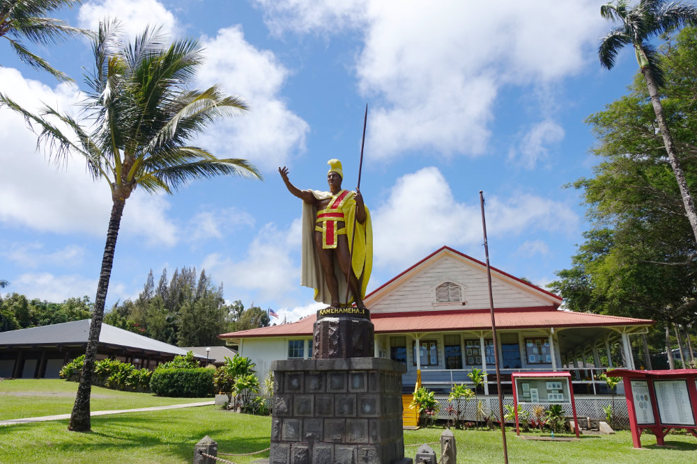 kamehameha-statue-004 ハワイ島カパアウのカメハメハ像